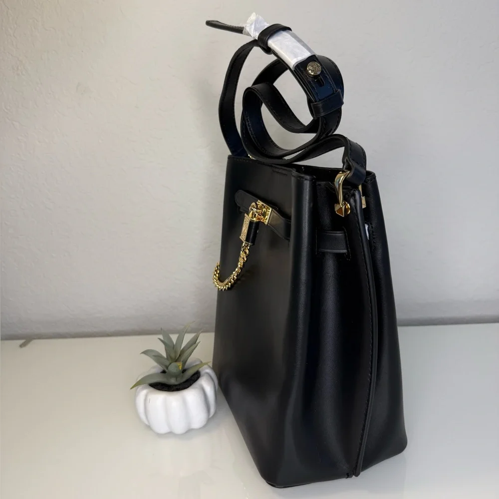 MICHAEL KORS Hamilton Legacy Messenger Bucket Bag Black NWT - Picture 6 of 10
